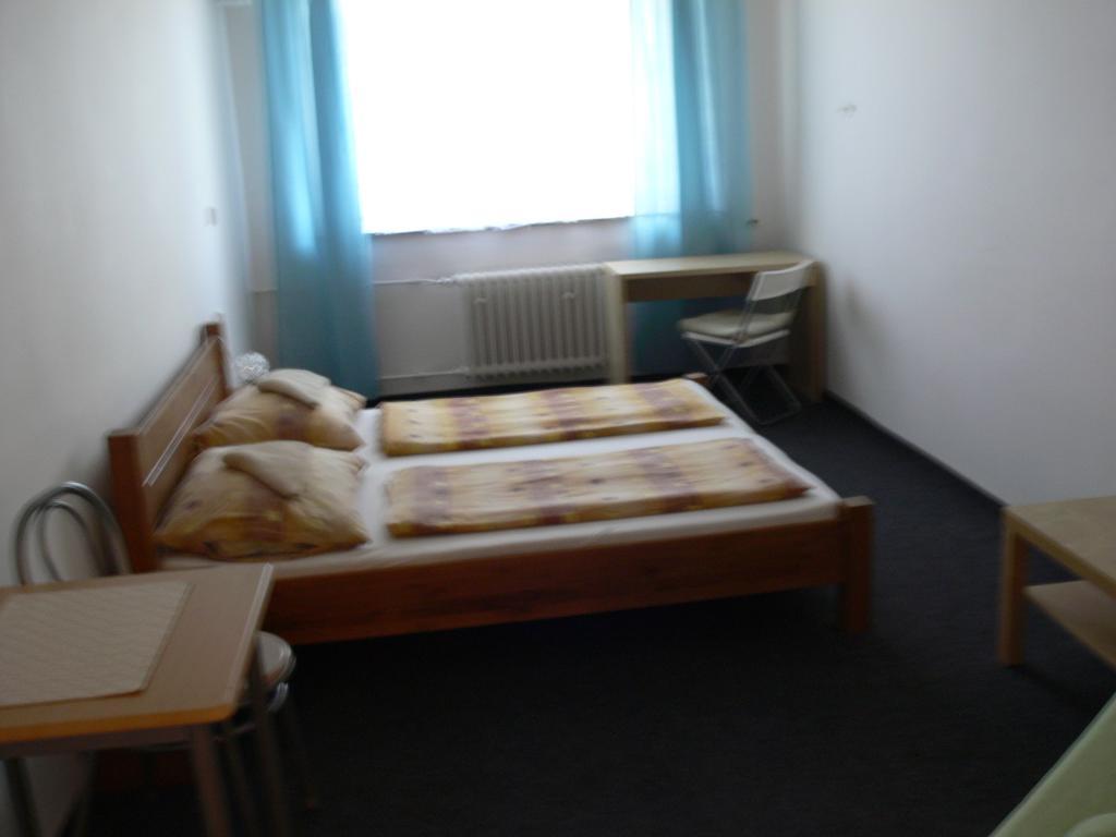 Lazza Motel Brno Dış mekan fotoğraf